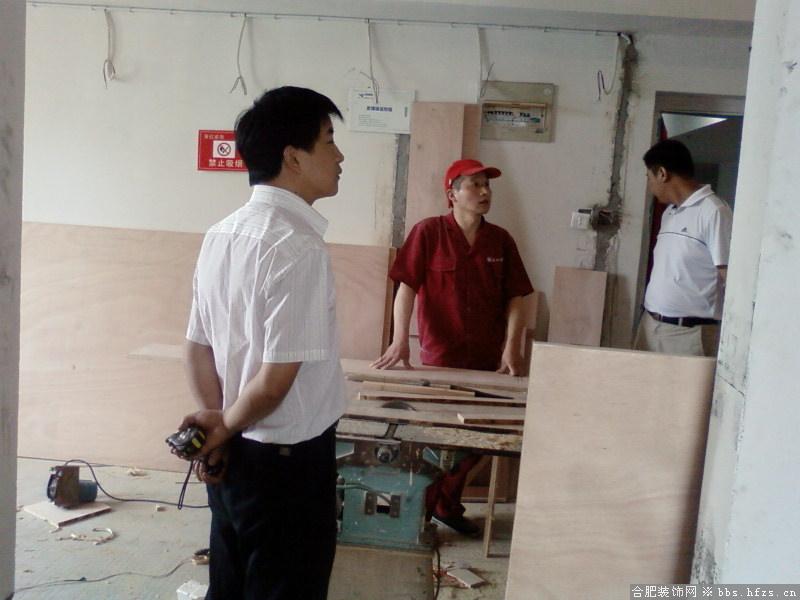 陈总每周亲临工地检查三次