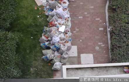垃圾也放指定位置了